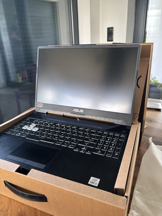 Laptop asus tuf gaming f15 fx 506L