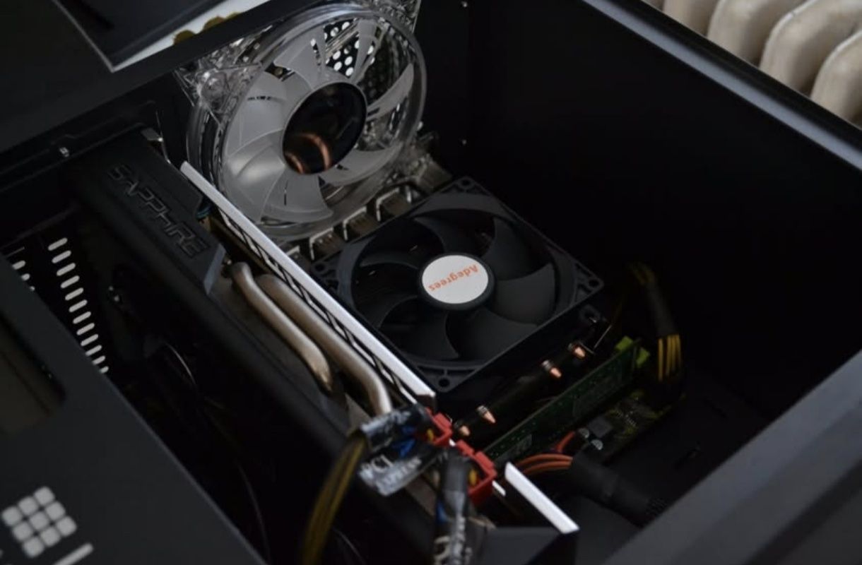 Komputer | Intel 8 rdzeni/Radeon RX 8GB/16GB DDR4/1TB SSD
