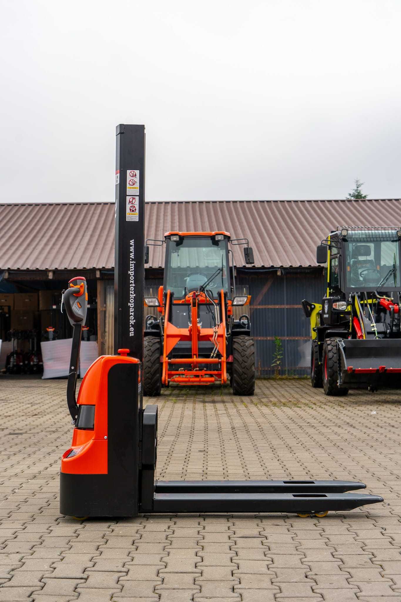 Wózek paletowy elektryczny masztowy, sztaplarka, Stacker 1T 1,6M