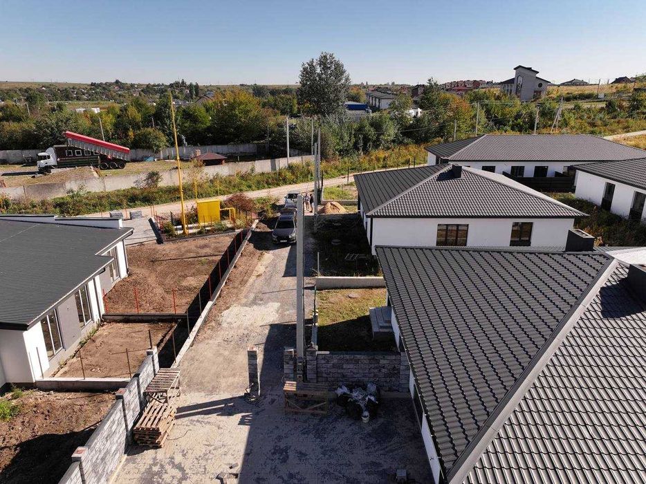 Продам двоян площею 80,3 кв.м на ділянці 2,5 сотки