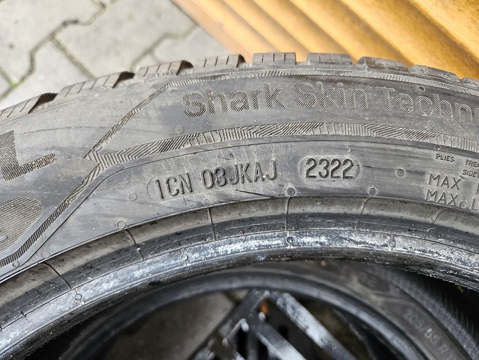 Opony zimowe Uniroyal 205/55/17