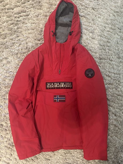 Продам нову  Куртку Napapijri XXl Торг можливий