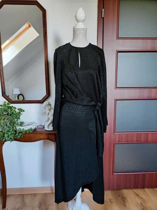 Sukienka jak satynowa czarna wiązana zwierzęcy wzór H&M 34 XS