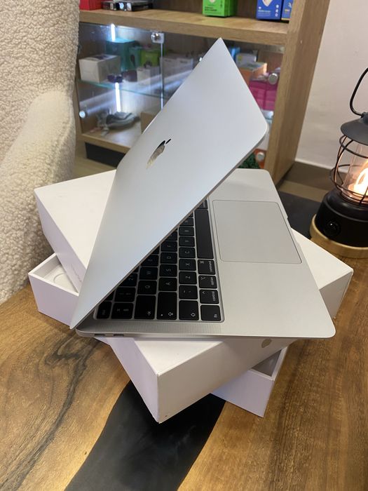 Apple MacBook Air 13" i5/8/512GB Silver/Space Gray(MVH42)/(MVH22) 2020