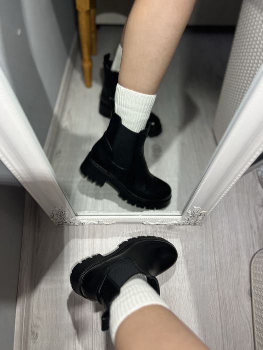 Демісезонні челсі 37, 40,41 розмір