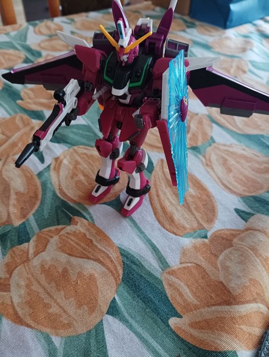 1/144 Impuls Gundam figurka