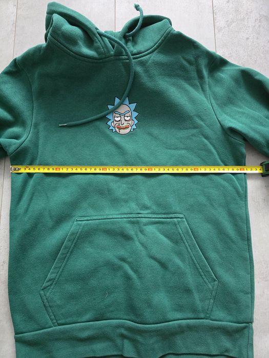 Bluza męska młodzieżowa S rick and Morthy zielona cropp