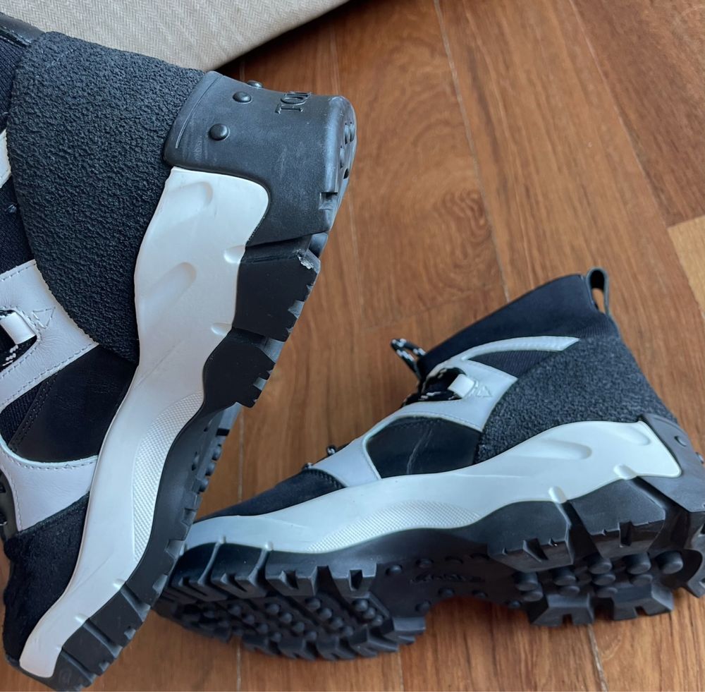 Tenis altos Tods