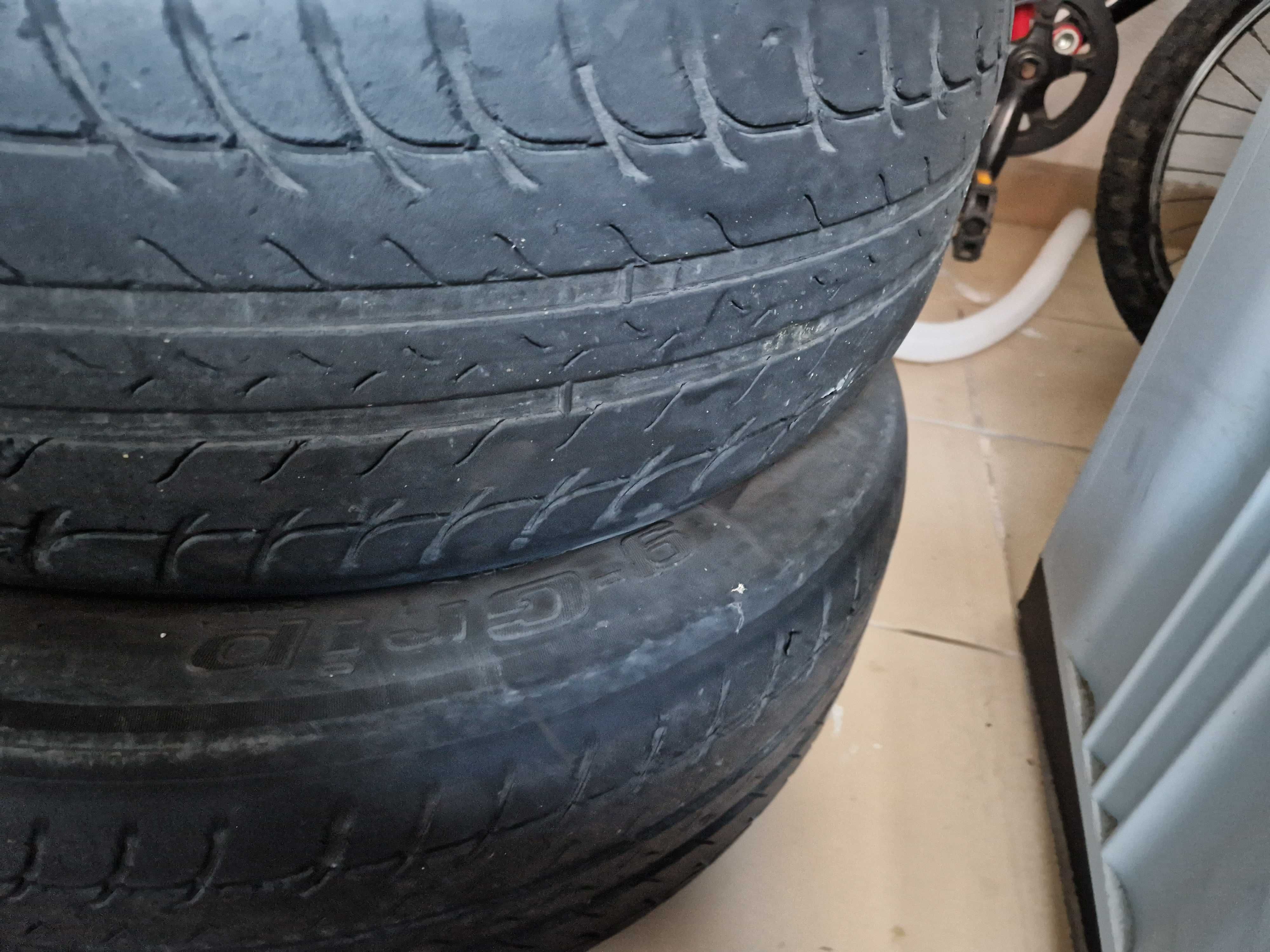 Pneus BFGoodrich 215 55R18 99V usados