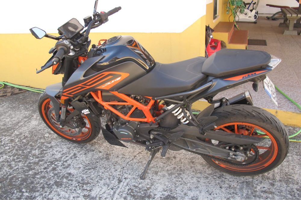 KTM - Excelente estado sem avarias, ou acidentes
