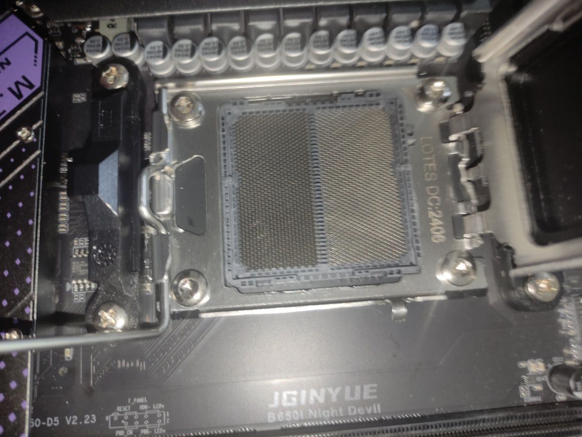 Матернская плата Mini-ITX JGINYUE B650I NIGHT DEVIL + Wi-Fi