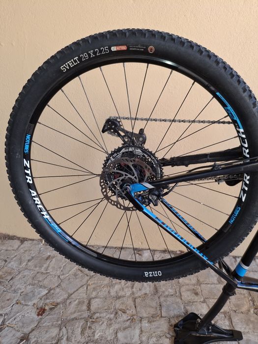 Bicicleta Cannondale FSI carbono