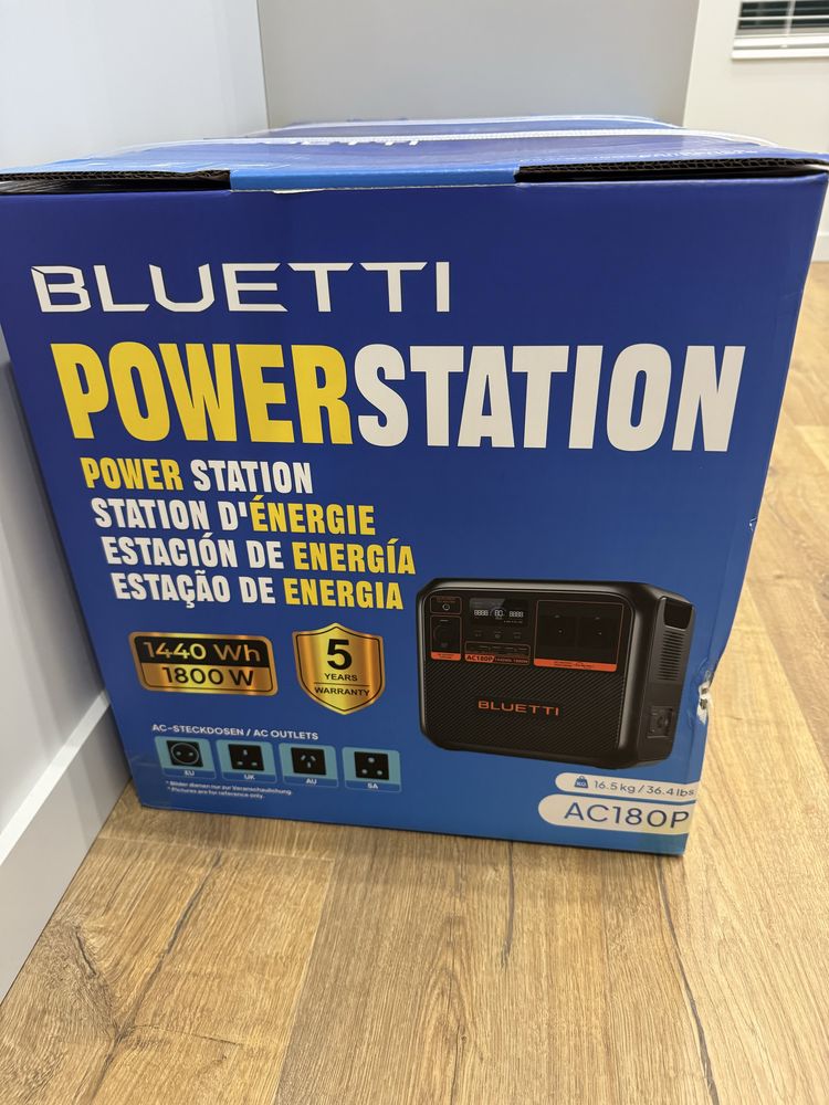 Bluetti AC180P зарядна станція