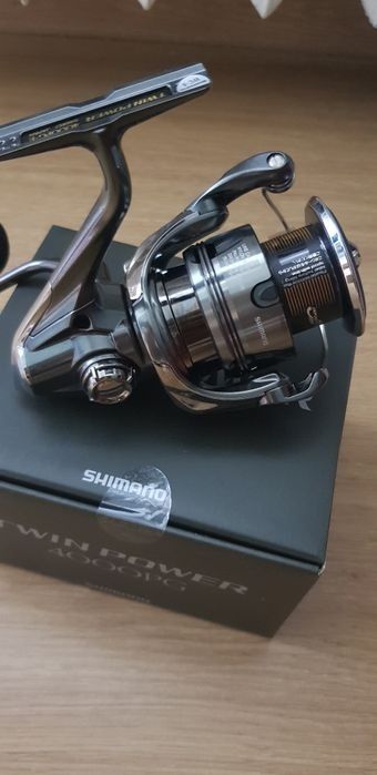 Kołowrotek Shimano Twin Power FE 4000PG