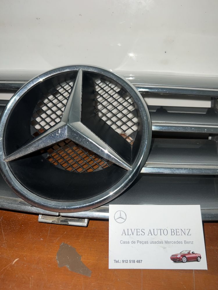 Grelha frontal mercedes clk w209