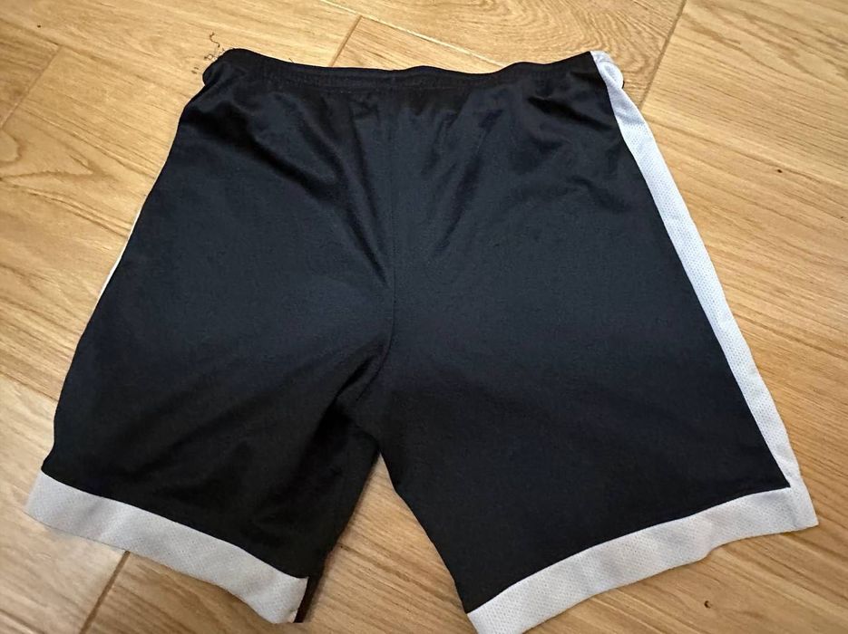 Дитячі шорти Nike Dri-FIT Academy на 12-14 років