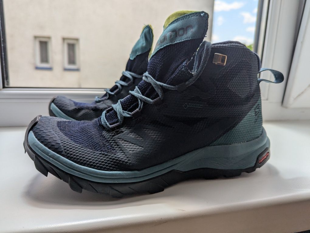 Кросівки черевики трекінгові жіночі Salomon Outline Mid Gore tex 39-40