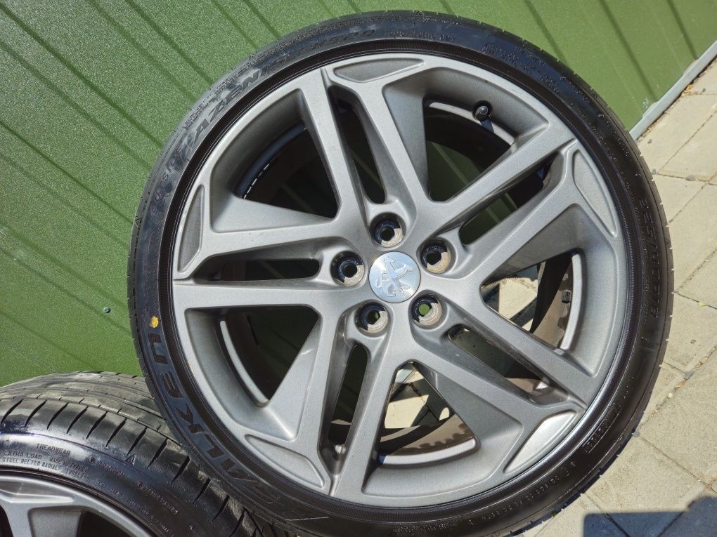 Sprzedam oryginalne felgi "18" peugeot z oponami!