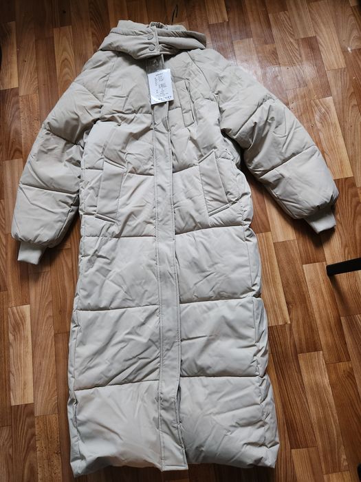 Пуховик пісочного кольору L