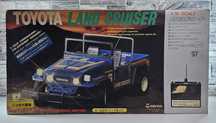 Toyota Land Cruider 1/10 nowy z 1981r 40cm r/c