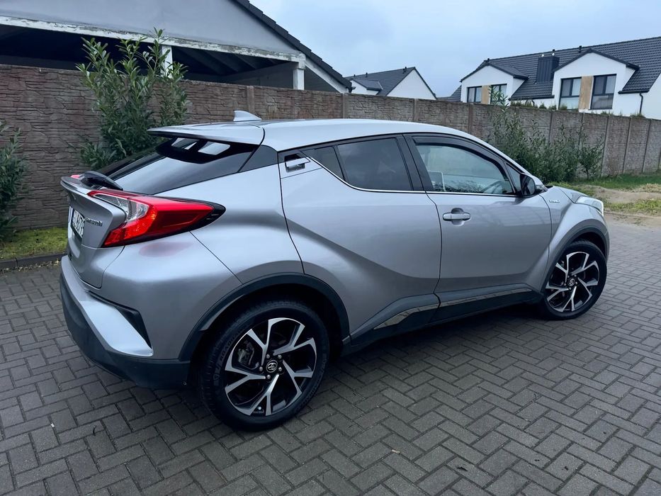 Toyota C-HR TOYOTA C-HR 1.8 Hybrid Przedlift - wersja Dynamic Business