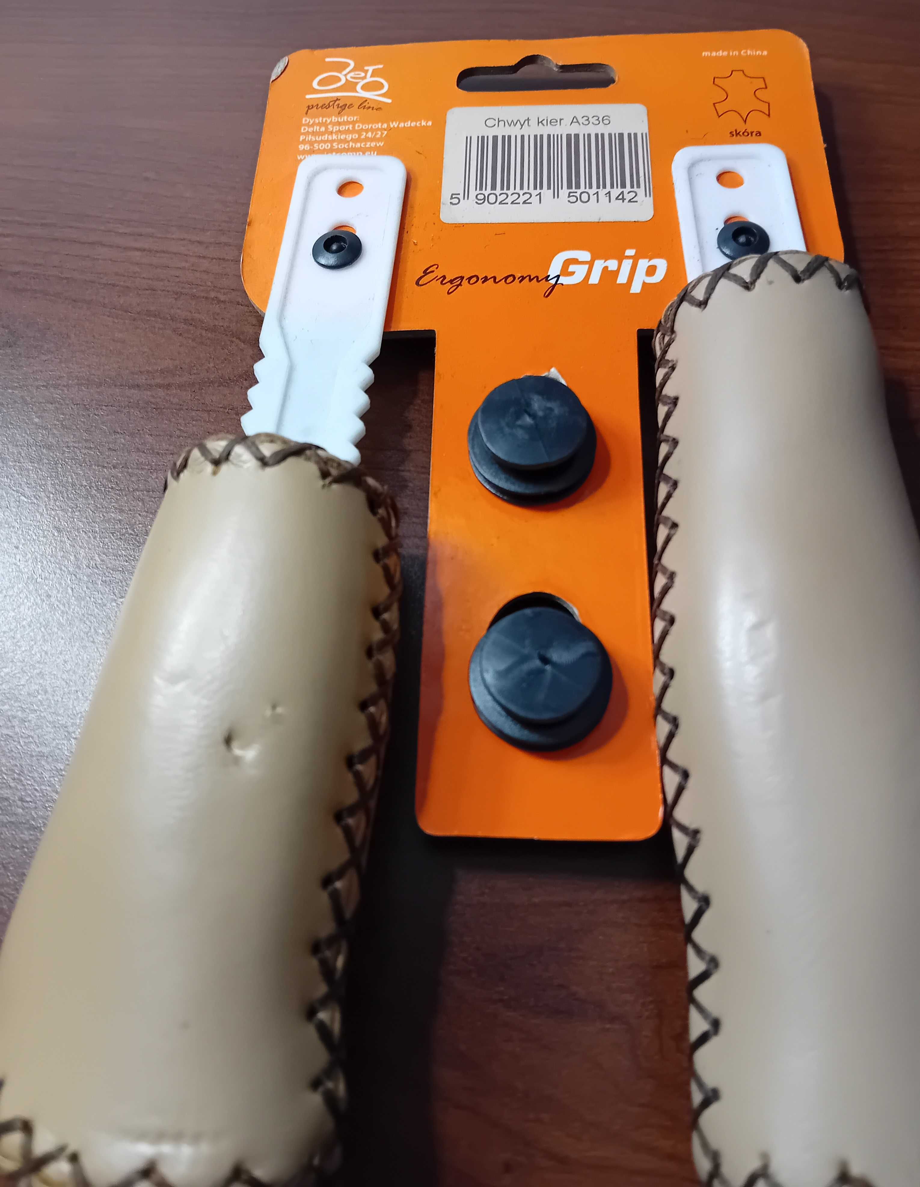 Chwyty rowerowe Ergonomy Grip z naturalnej skóry/ozdobne obszycie/.