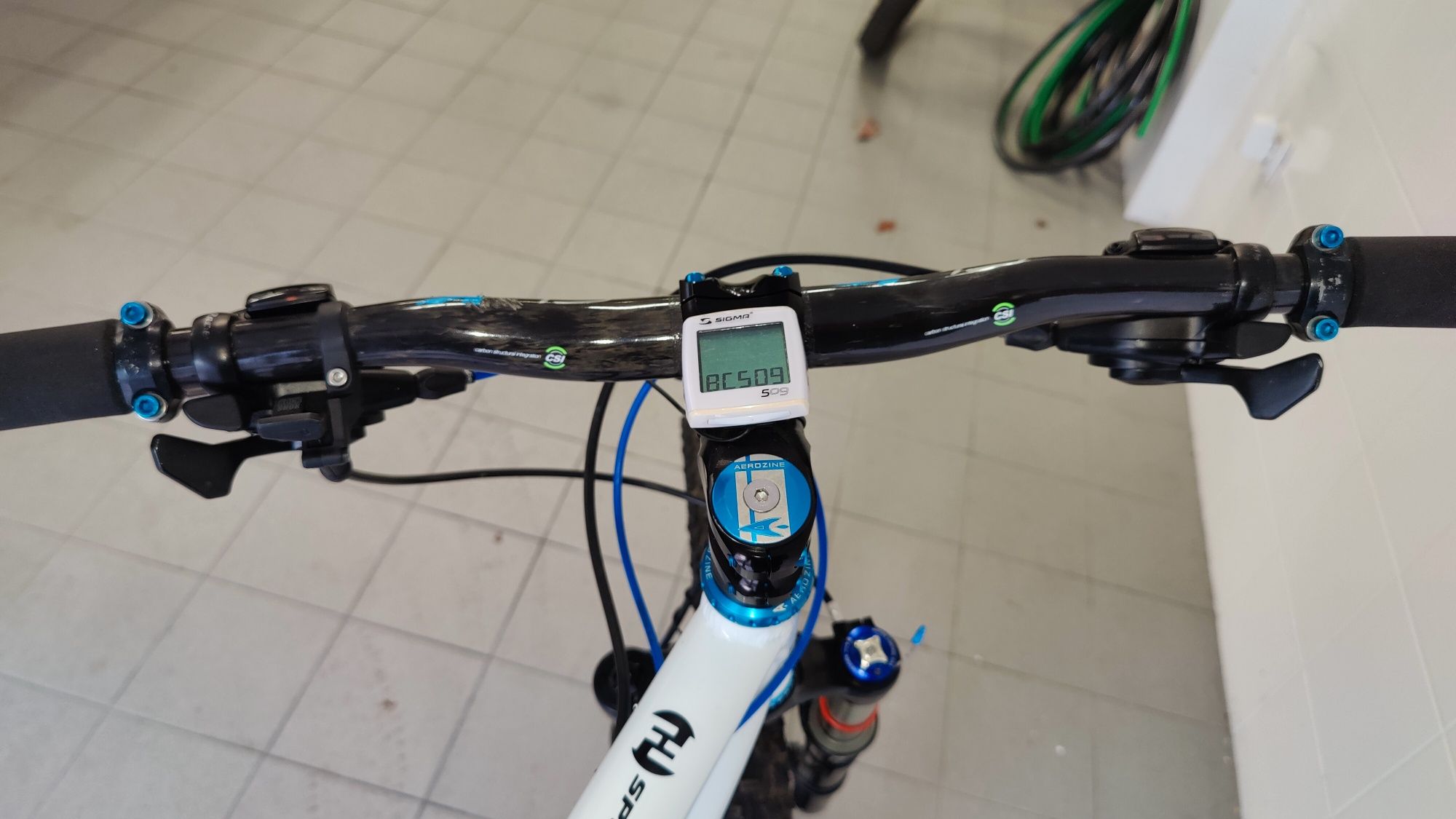 Bicicleta Focus whistler com upgrades
