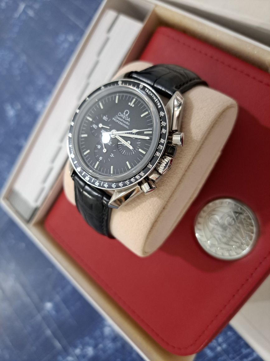 Omega Speedmaster Moonwatch 42 mm Szafir Sapphire