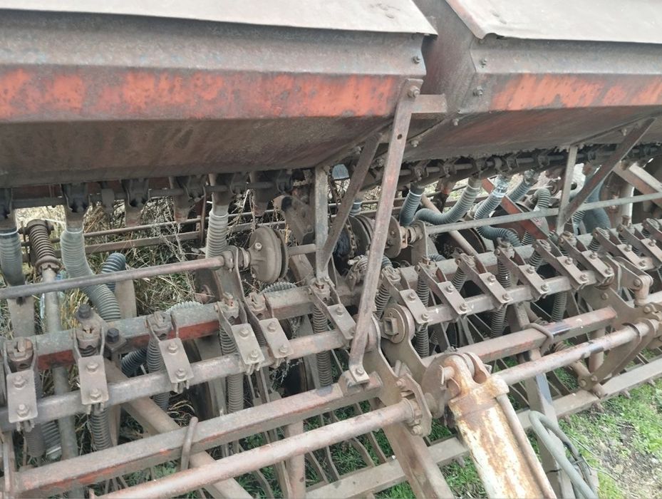 Продам сеялку сз 3-6