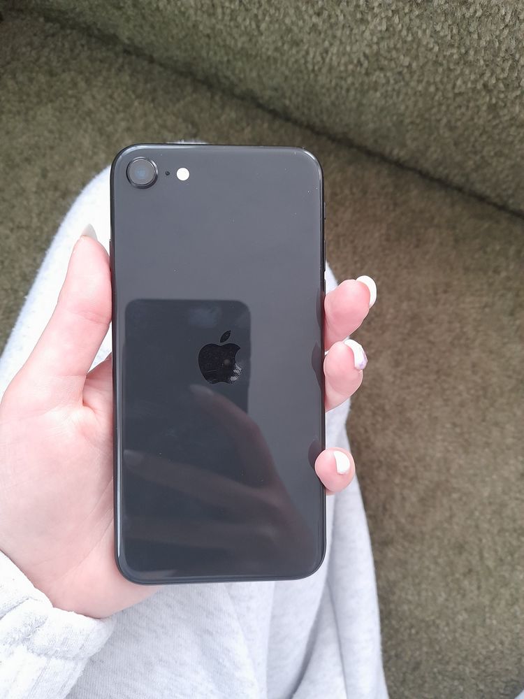 Iphone se 2020 64 всі сім приймає