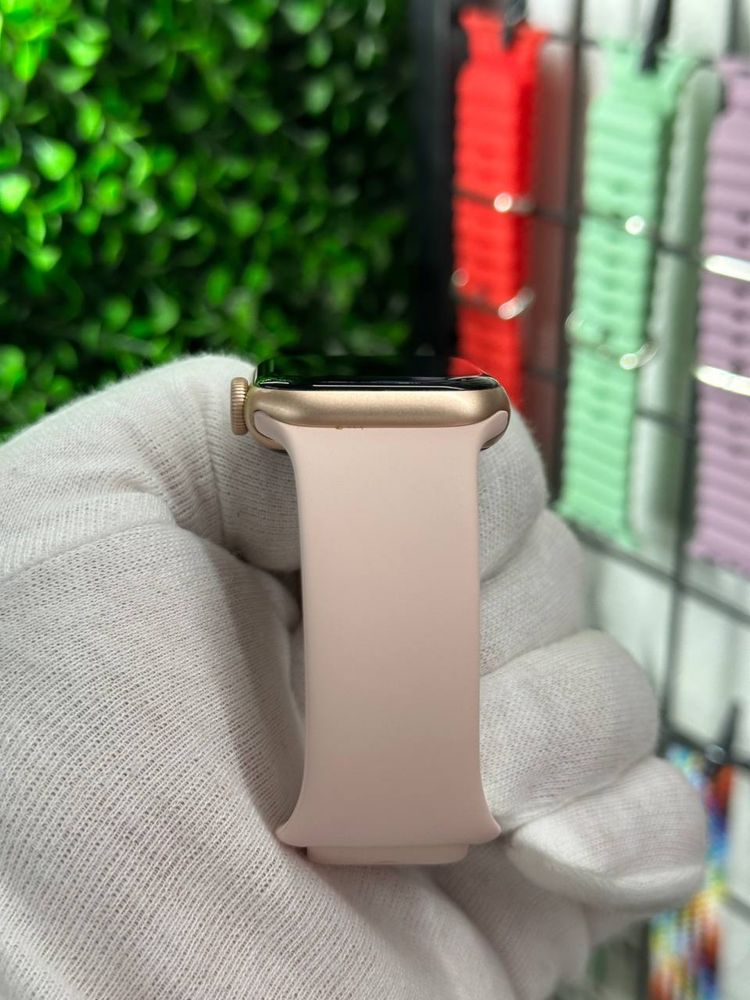 Apple Watch 6 40mm Gold Магазин, Гарантія, Вибір