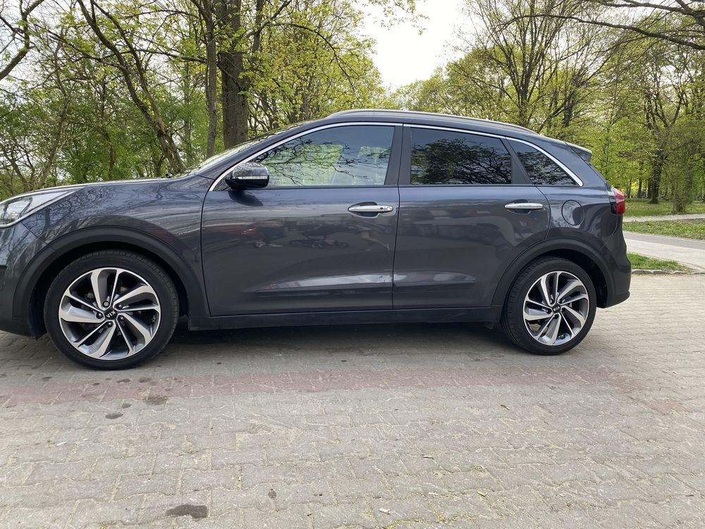 Kia Niro hybryda