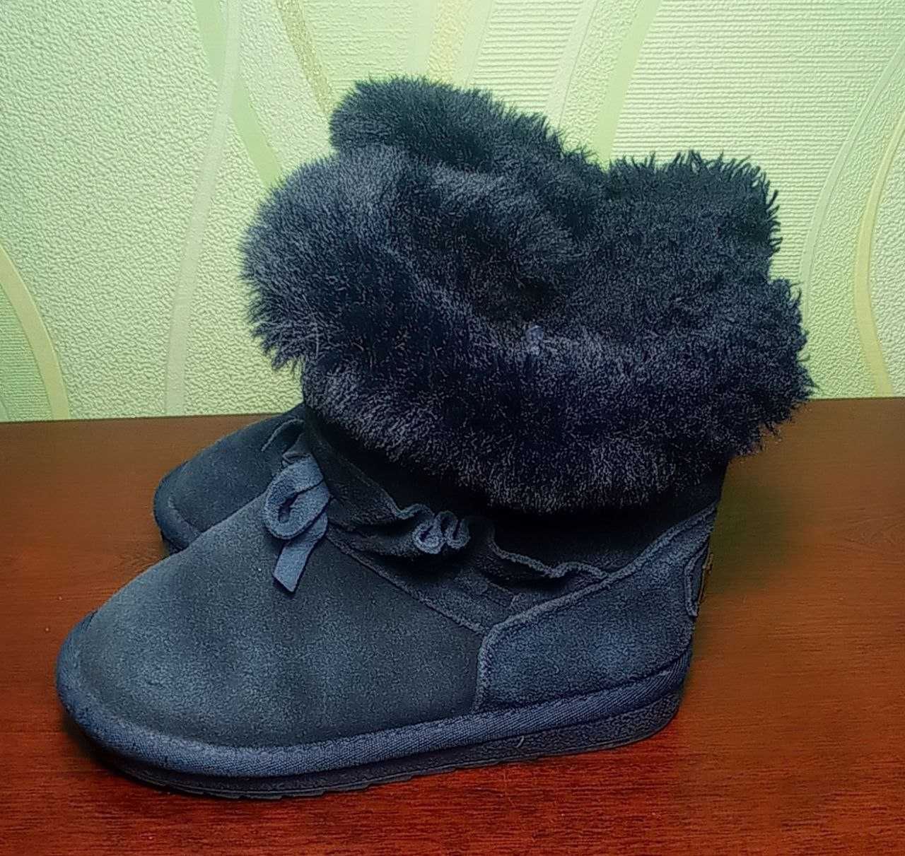 Дівчачі черевики