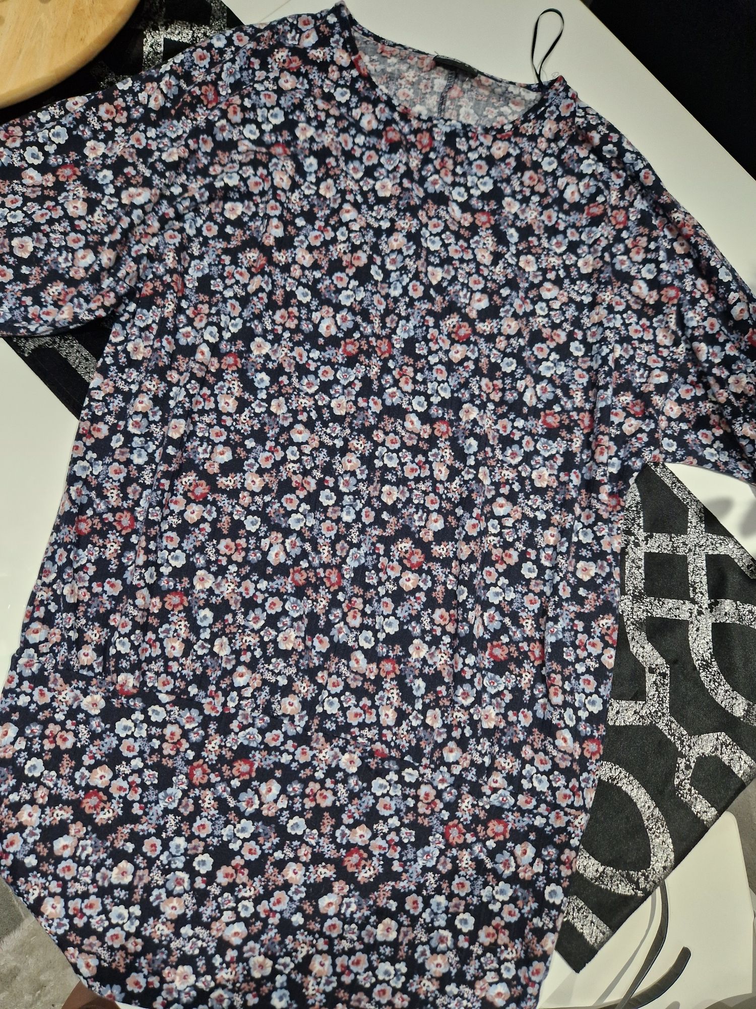 Granatowa sukienka oversize w kwiaty Janina XL