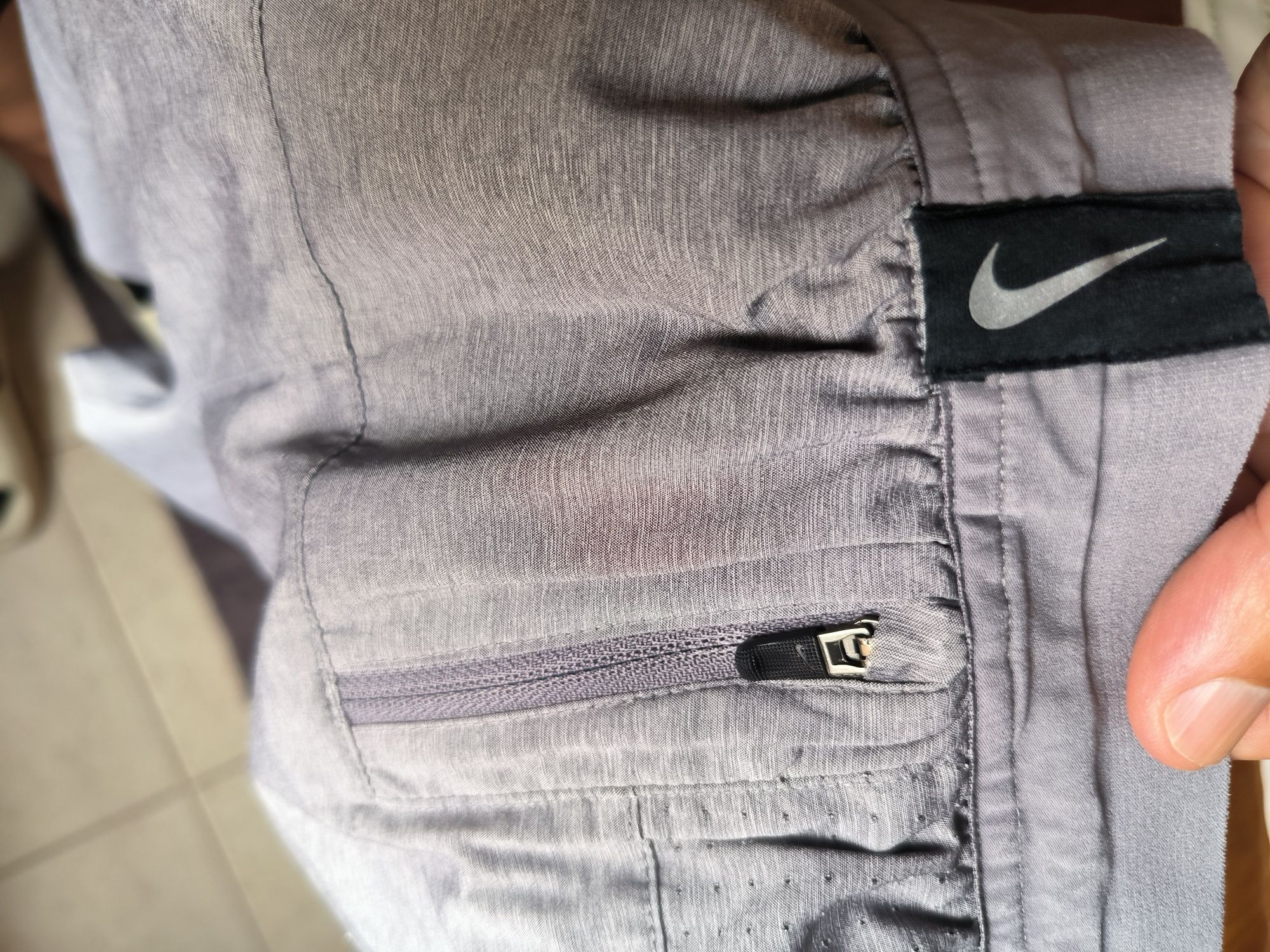 Calções Nike Dri Fit cinzentos