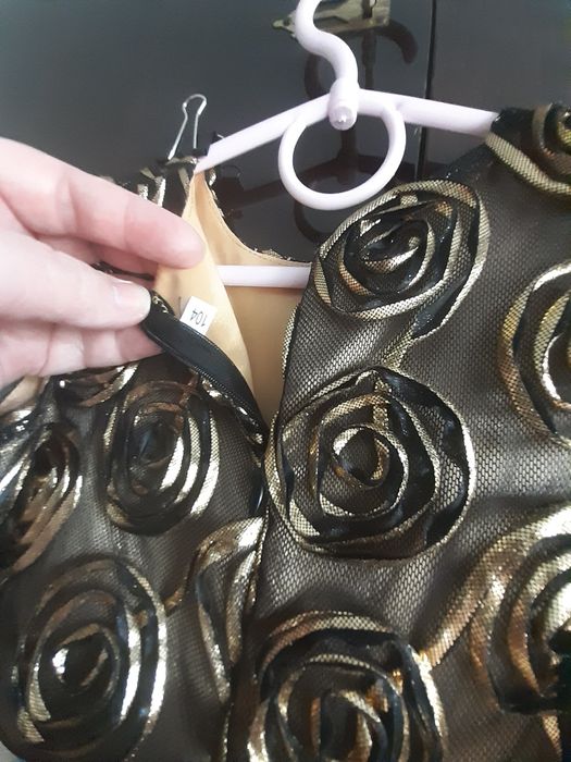 Святкова сукня 110р