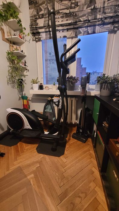 Sprzedam orbitrek ZIPRO Hulk  – stan bardzo dobry, magnetyczny