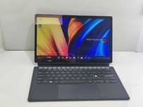 Laptop Asus Vivobook T3300K