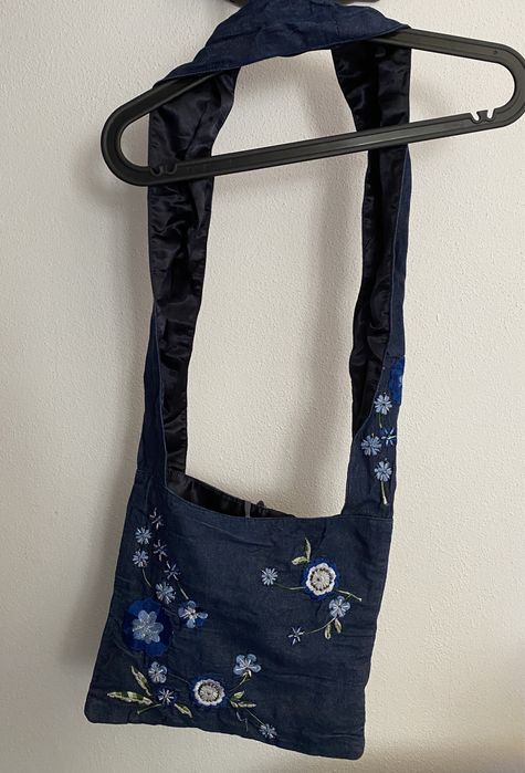 Malas variadas em bom estado