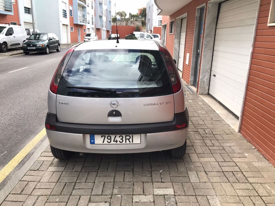 Opel Corsa C 1.7 DTI Ano 2001