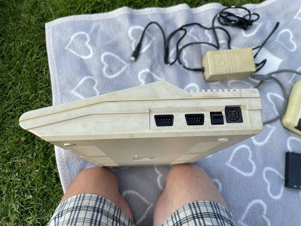 Commodore c64 plus magnetofon