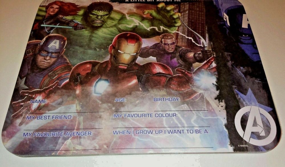 Livro de colorir e actividades Avengers Marvel