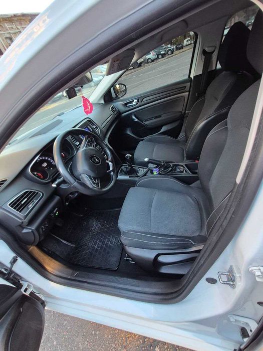 Рено Меган  2019 року