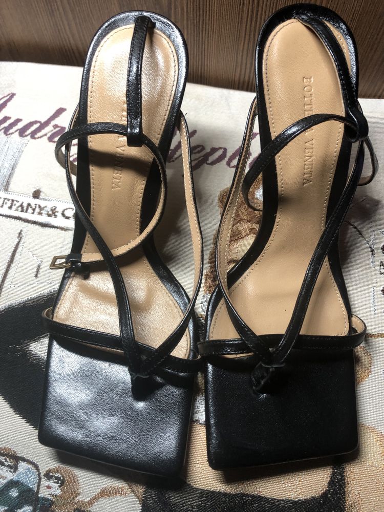 Bottega Veneta- обувь женская