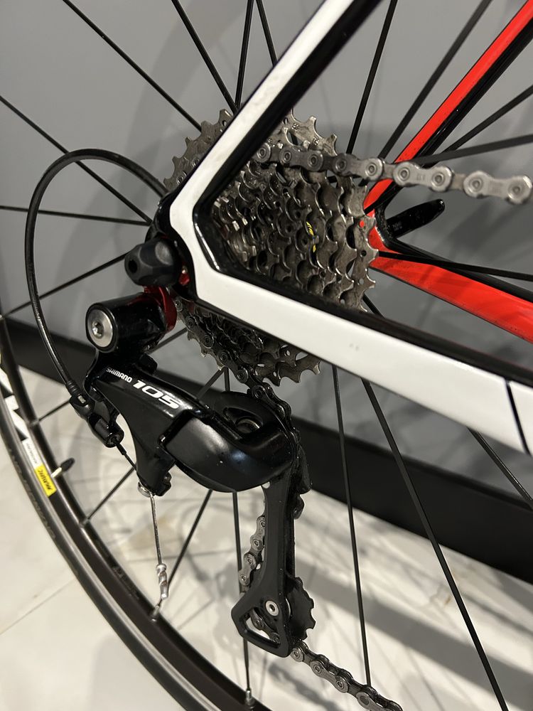 Rower CUBE Attain CMPT Carbon 58 | Shimano 105