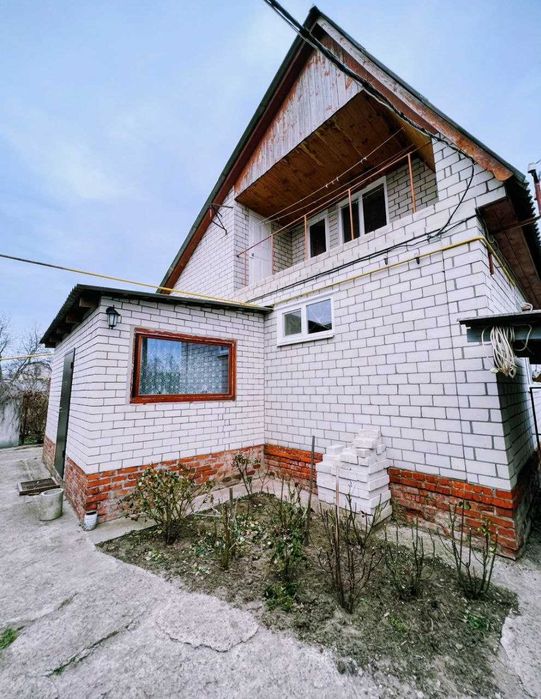 Продам 2 этажный дом 120метров, г. Мерефа, центр SM