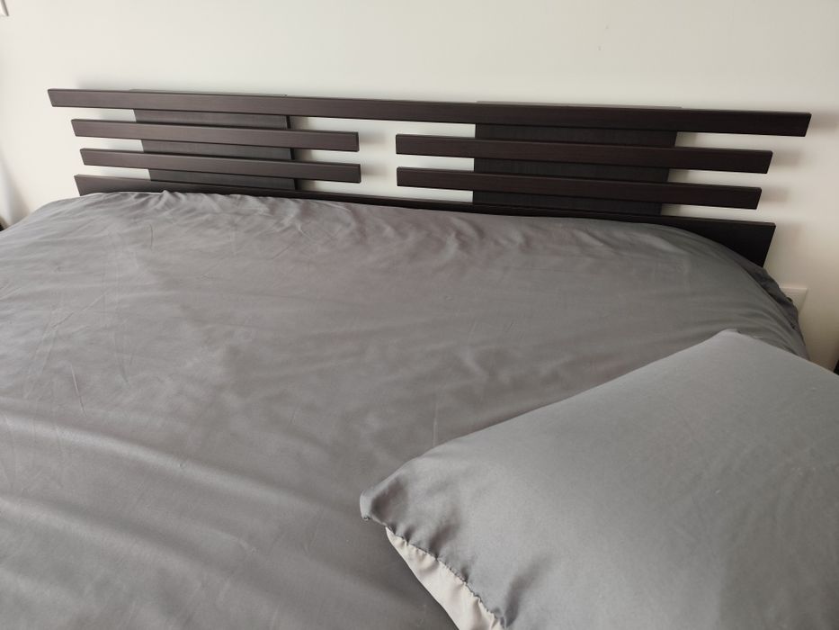 Conjunto Cama Casal completo c/estrado + colchão & 2 mesinhas