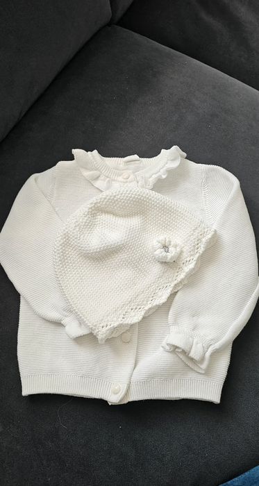 Sweterek plus czapeczka 68