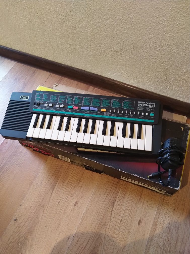 Organy Yamaha PSS 50