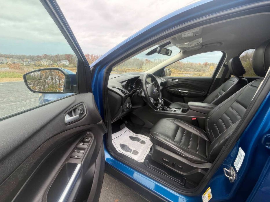 Ford Escape Titanium      2019